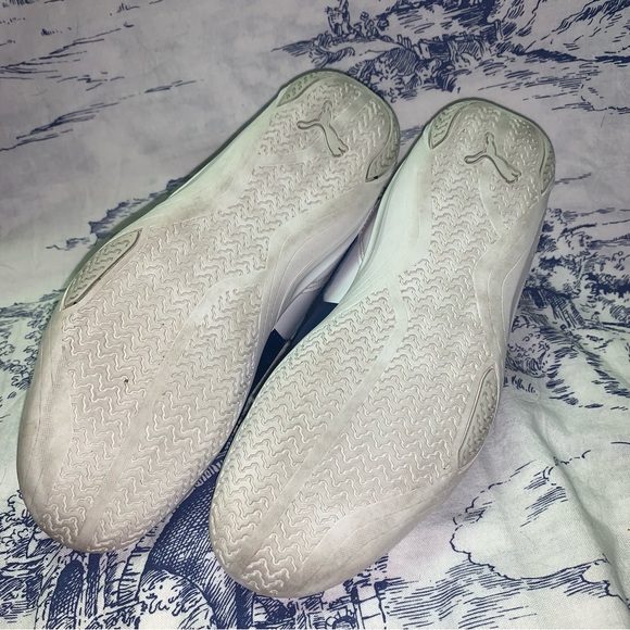 Puma Boys BMW Motorsport shoes size-4C (lightly Used) Red-White-Blue - Picture 6 of 7